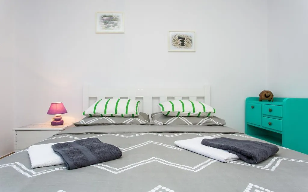 Guest house Apartman Studio Tea 1 Hotel Polje